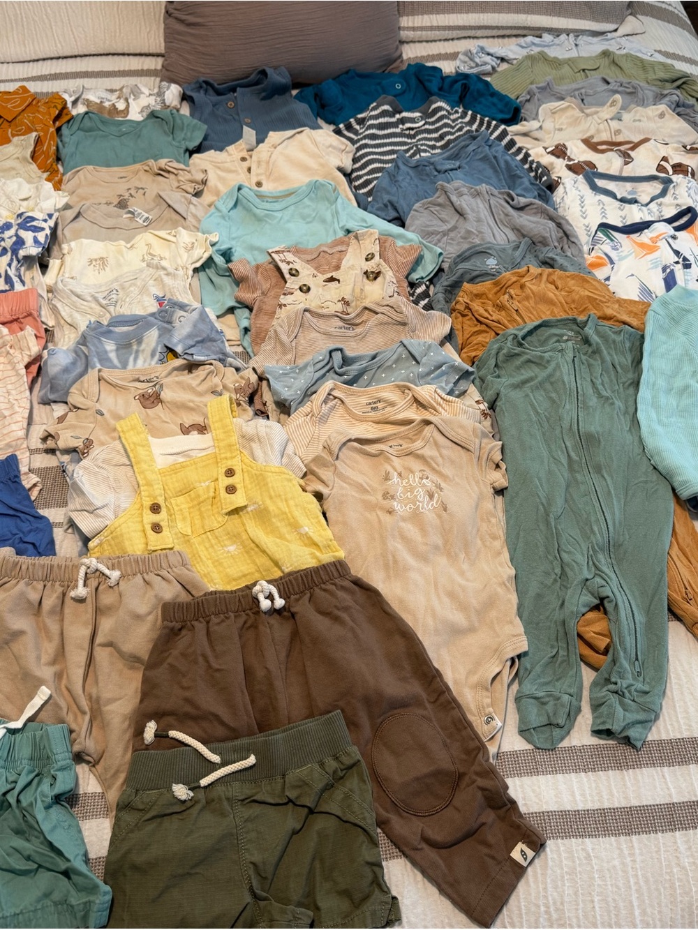 NO STAINS - 45 pieces: 3-6 Months Baby Clothes
